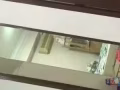 地铁站附近步行10分钟左右，楼下有巴士站，女搭房（主人间）4人间，价格250元