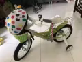 处理儿童自行车
