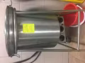 出售八九成新的電熱煮麵爐和保溫爐。