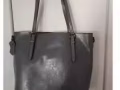 二手真皮包，狀態優良 (售30元)