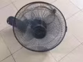 搬家甩卖各种柜子 您出价