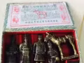 有兩套兵馬俑紀念品出售一套10$