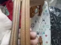 提供专业清洗沙发，名牌包、鞋服务
