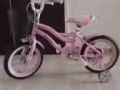 儿童推车和自行车