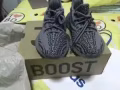 adidas  yeezy 350. $550 .烏節路買的新款有發票 價格可商