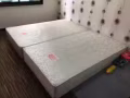 两个大单人海马床垫出售