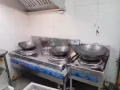 厨具 炒炉 搅拌机 压面机 收银机 电磁炉 几乎全新