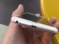 出放6s plus 64gb 玫瑰金 440sgd 没毛病 手机身如图 有点划痕