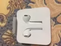 出售苹果7耳机，和插头数据线。保证是真品。