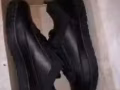 买一双鞋子8新币