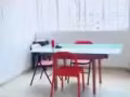 近地鐵站，淡濱尼45街招男/女搭房，水電冷氣全包，可煮，人少安靜