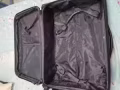出售 9.99成新 28 旅行箱
