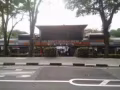 中巴鲁地铁站旁边