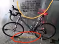 公路跑车，看得上的话，价格可以谈！飞毛腿这辆是铝合金骨头拿起来很轻，前面有减震。