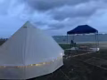 ? 海邊豪華酒店露營帳篷出租