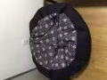 宜家黑色桌子，客廳藍色沙發
