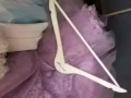 白色木质衣撑