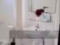 招一位女搭房