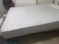 八成新自用雙人床床墊  價格便宜  還有贈送小床墊