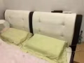 精美king size 床架加床墊 