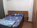 海军部地铁站附近有普通房间出租，有路两分钟到地铁站