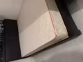 搬家，出两套床，很新