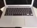 二手苹果电脑 macbook air 13寸  用了两年多 1300新币买来的 