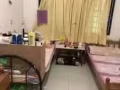 女搭房