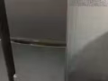 搬家处理一个三星冰箱
