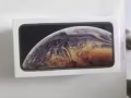 出售全新刚刚星河签线iPhone XS Max 256GB 金色，有发票