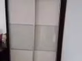 后港双人床全套和衣柜窗式空调风扇打包处理
