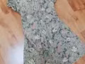 超级美丽衣服和裙子低价出售