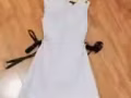 超級美麗衣服和裙子低價出售