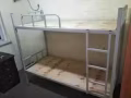 现有男床位出租(4人间),可报本屋合法地址