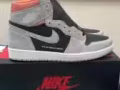 新加坡現貨 aj1灰麂皮 彈幕 標語