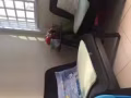 單人床和沙發