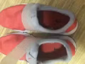 賣一雙鞋子NIKE運動鞋  買了半年 穿了不超七八次