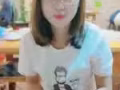 我是一位中国女孩，想在新加坡找份营销工作。