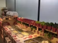 金文泰商场自助火锅店招聘服务员和厨房助手！