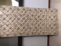 出单人床垫