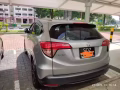 賣車Honda vezel