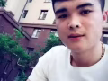 六点半到10点半，周六下午1点到家，周日放假