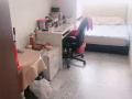 近索美塞地铁站有一个小房间找一个女生合租