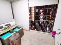 步行5分鐘到盛港地鐵站! 角落單位！ 四方形狀! 裝修良好!