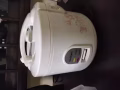 九成新电饭锅