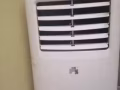 二手冷气机出卖，因本人要回国，继续处理！