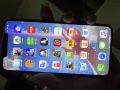 出一台xs mas 银色256gb或11pro max绿色64gb