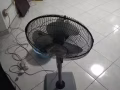 文禮地鐵站附近有風扇出售自取