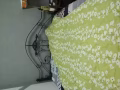 双人床