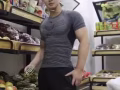 溫情男與幼獸